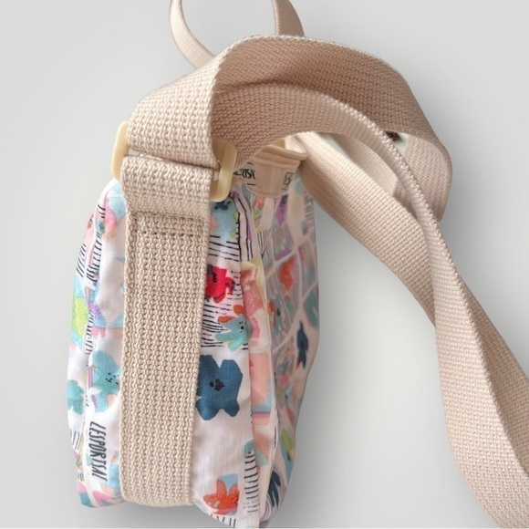 LESPORTSAC Very Merry Small Hobo Shoulder Bag Crossbody Nylon Floral 9x5x3” - Picture 10 of 15